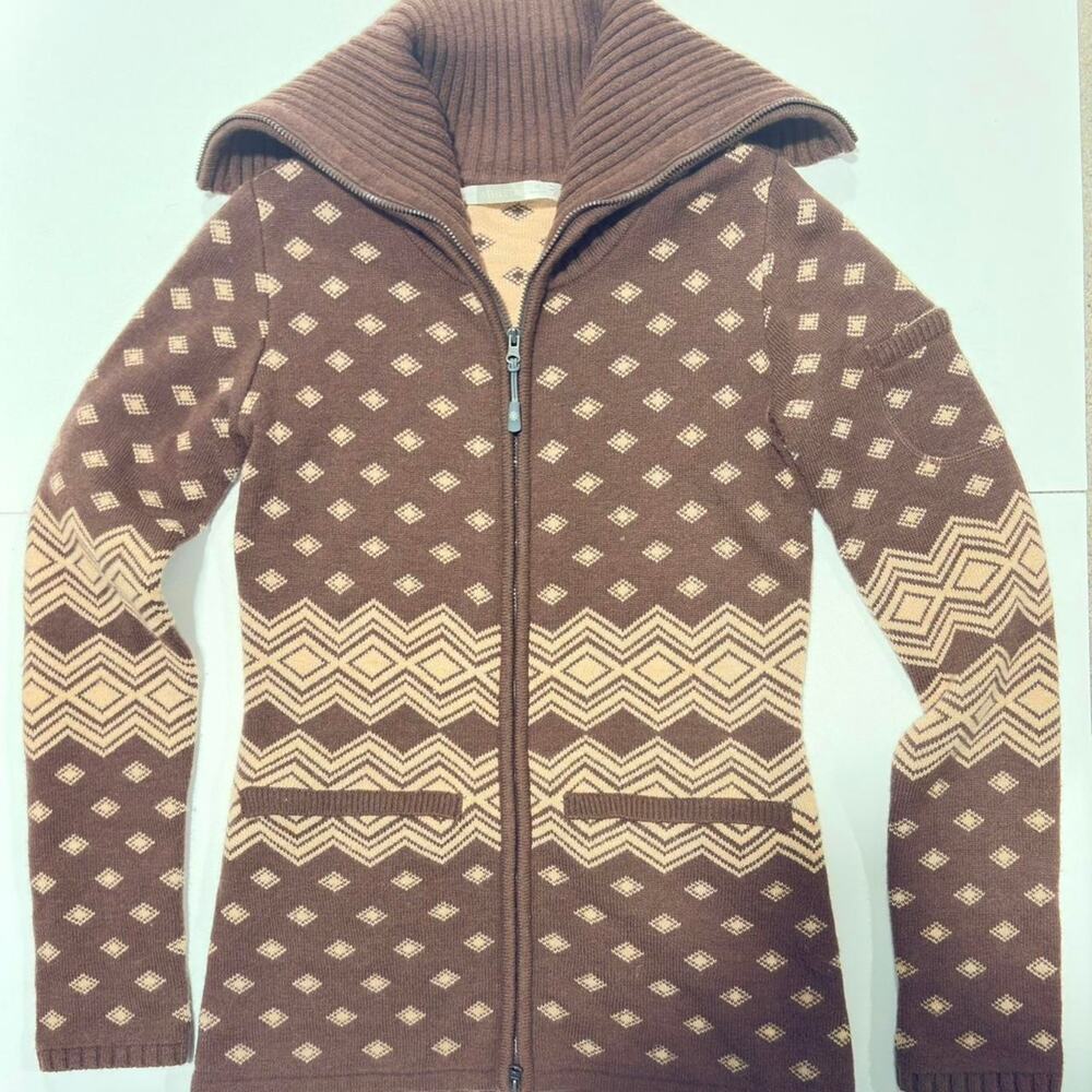 Athleta teton brown cream